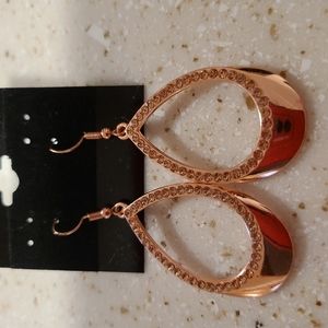Rose Gold tone Oval Earrings.
